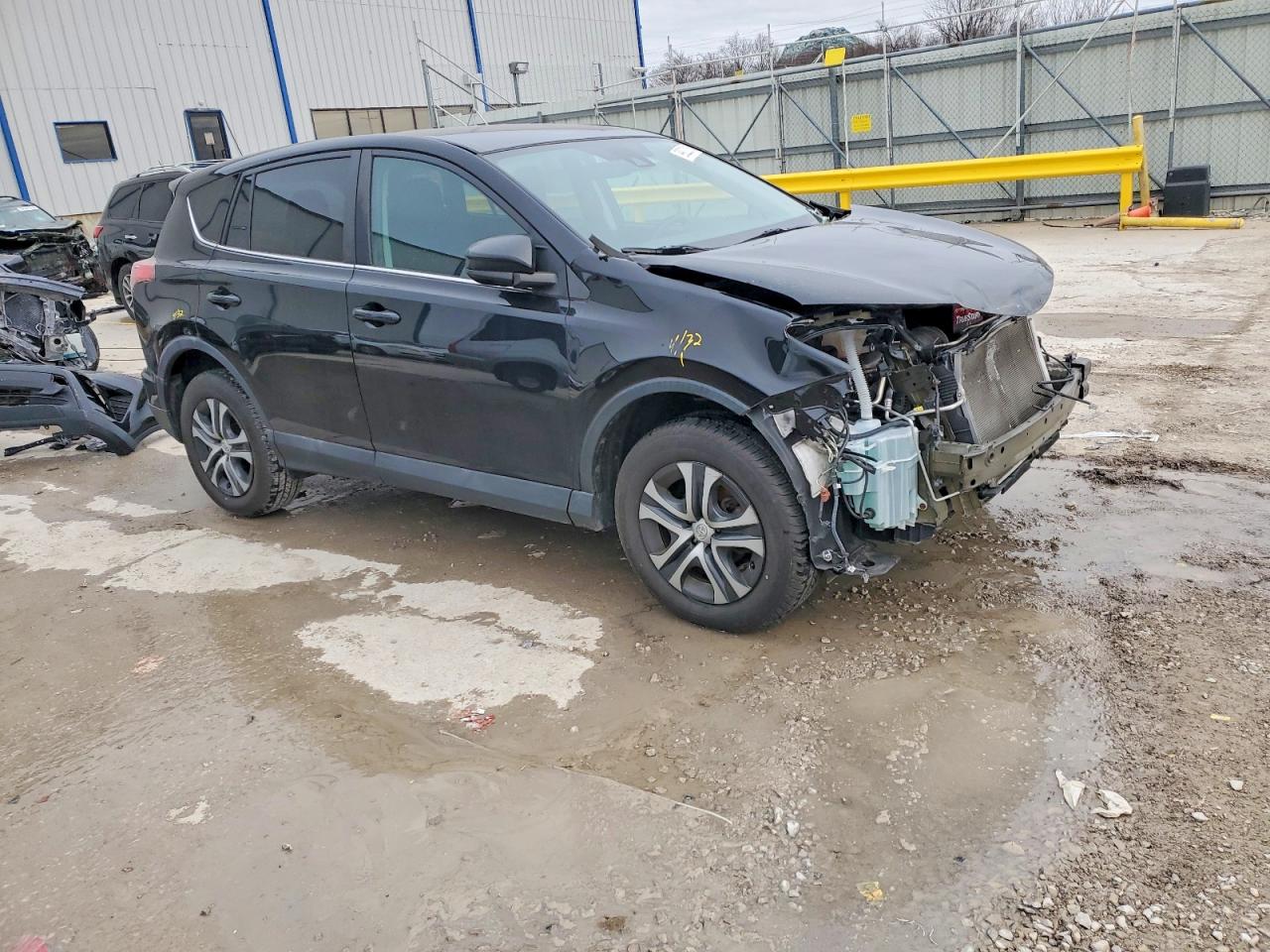 2017 TOYOTA RAV4 LE photo 7