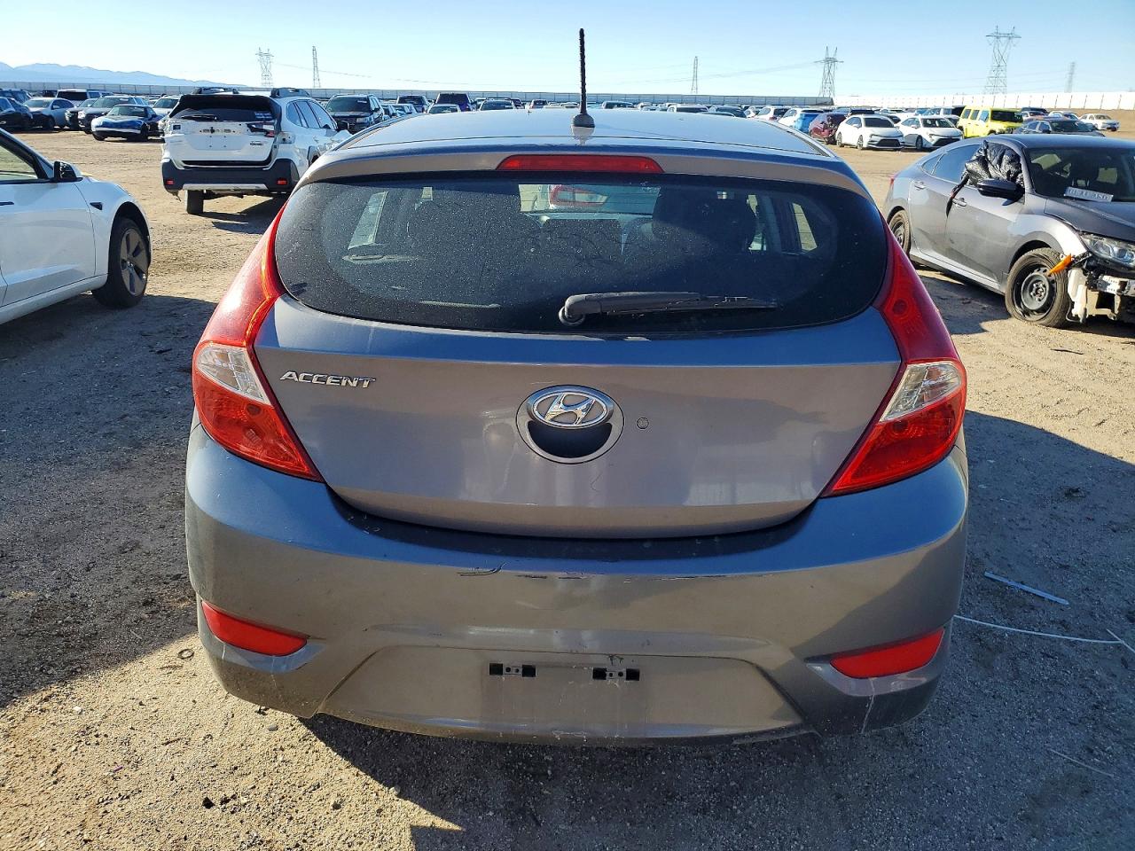 2016 HYUNDAI ACCENT SE photo 6