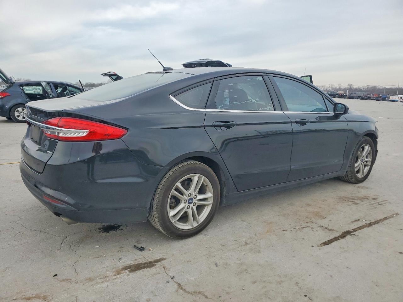2018 FORD FUSION SE photo 5