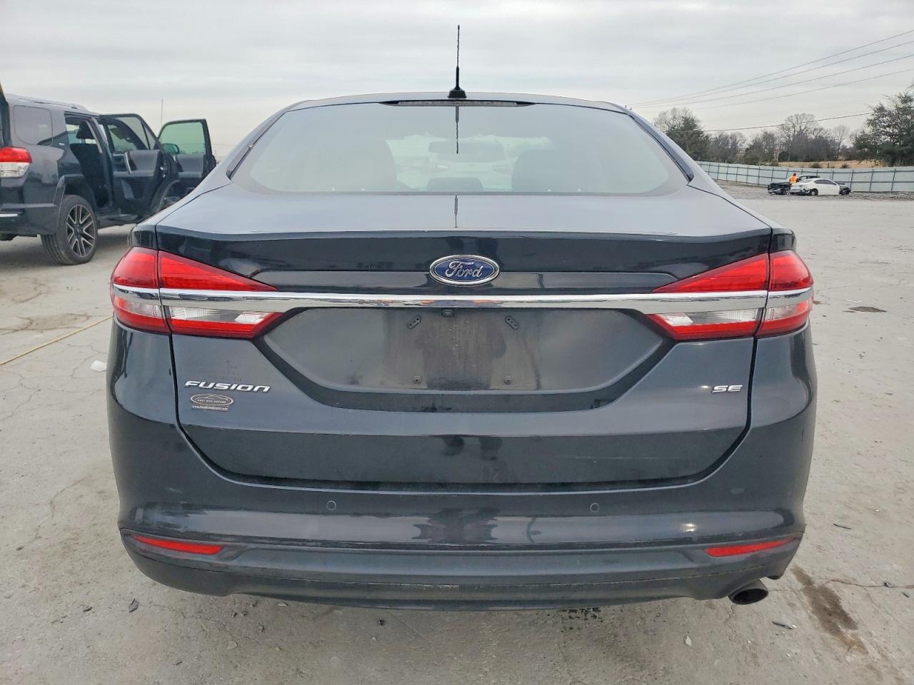 2018 FORD FUSION SE photo 11