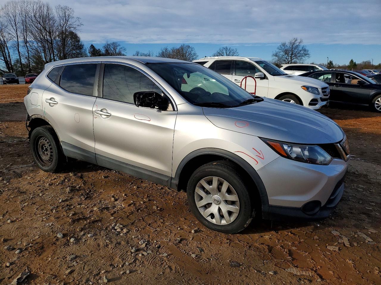 2019 NISSAN ROGUE SPORT S photo 4