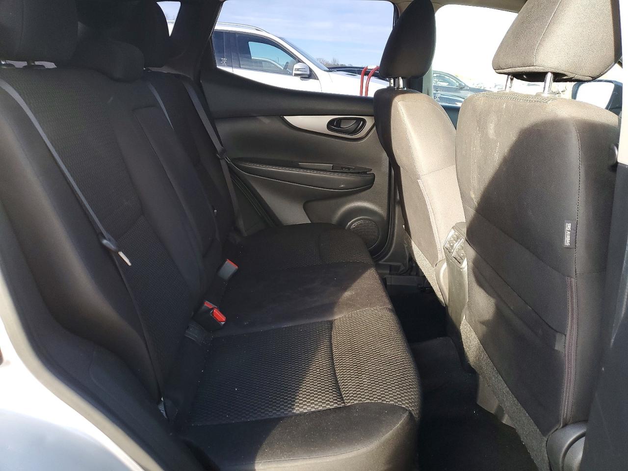 2019 NISSAN ROGUE SPORT S photo 11