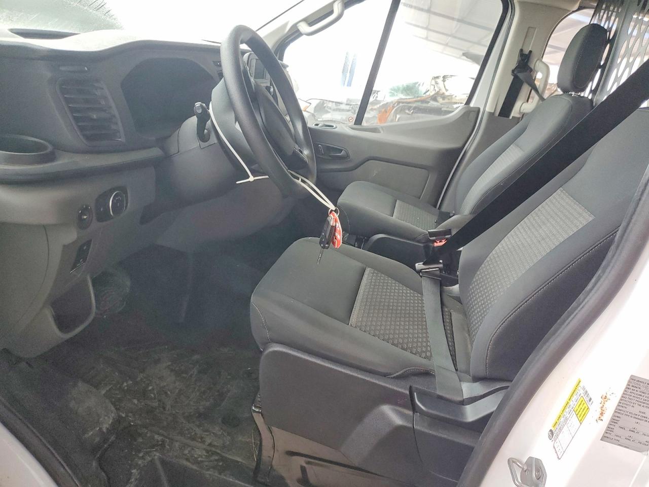 2025 FORD TRANSIT T-250 photo 7