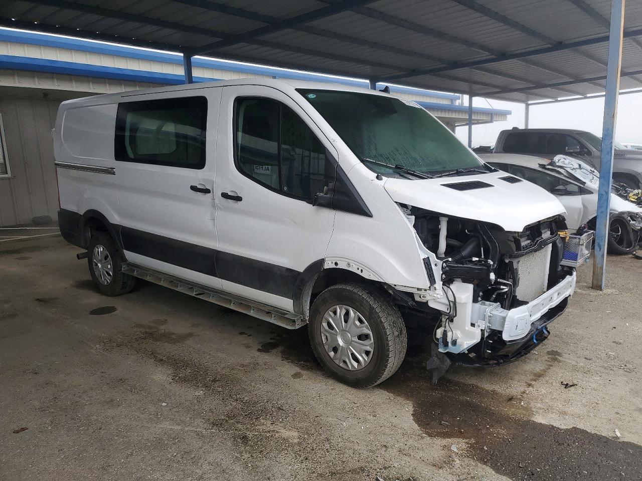 2025 FORD TRANSIT T-250 photo 4