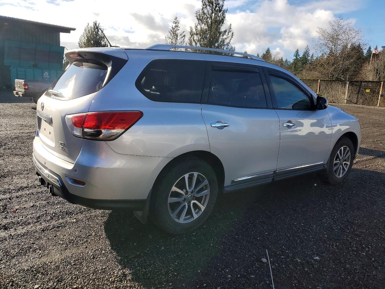 2013 NISSAN PATHFINDER S photo 3