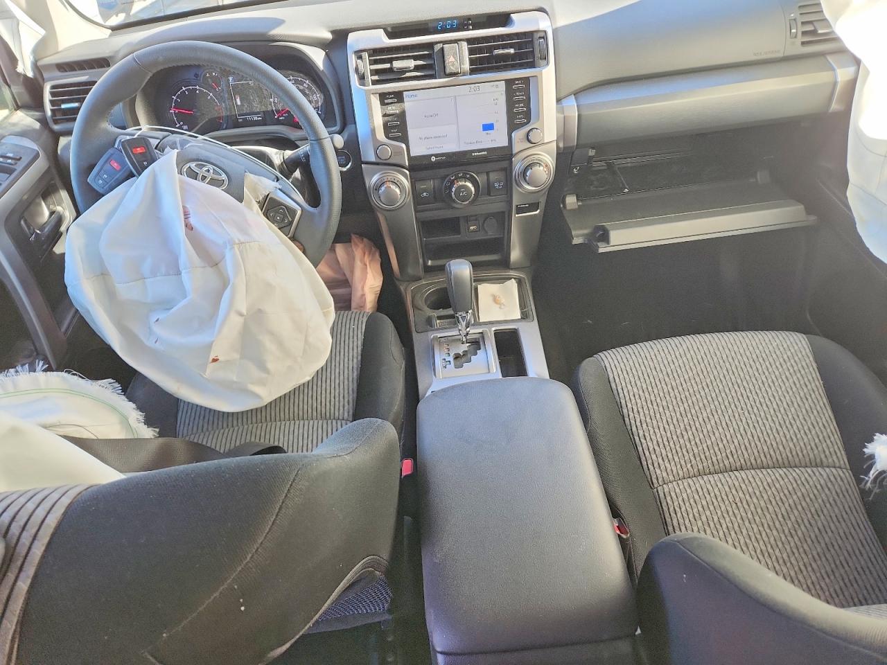2022 TOYOTA 4RUNNER SR5 photo 8