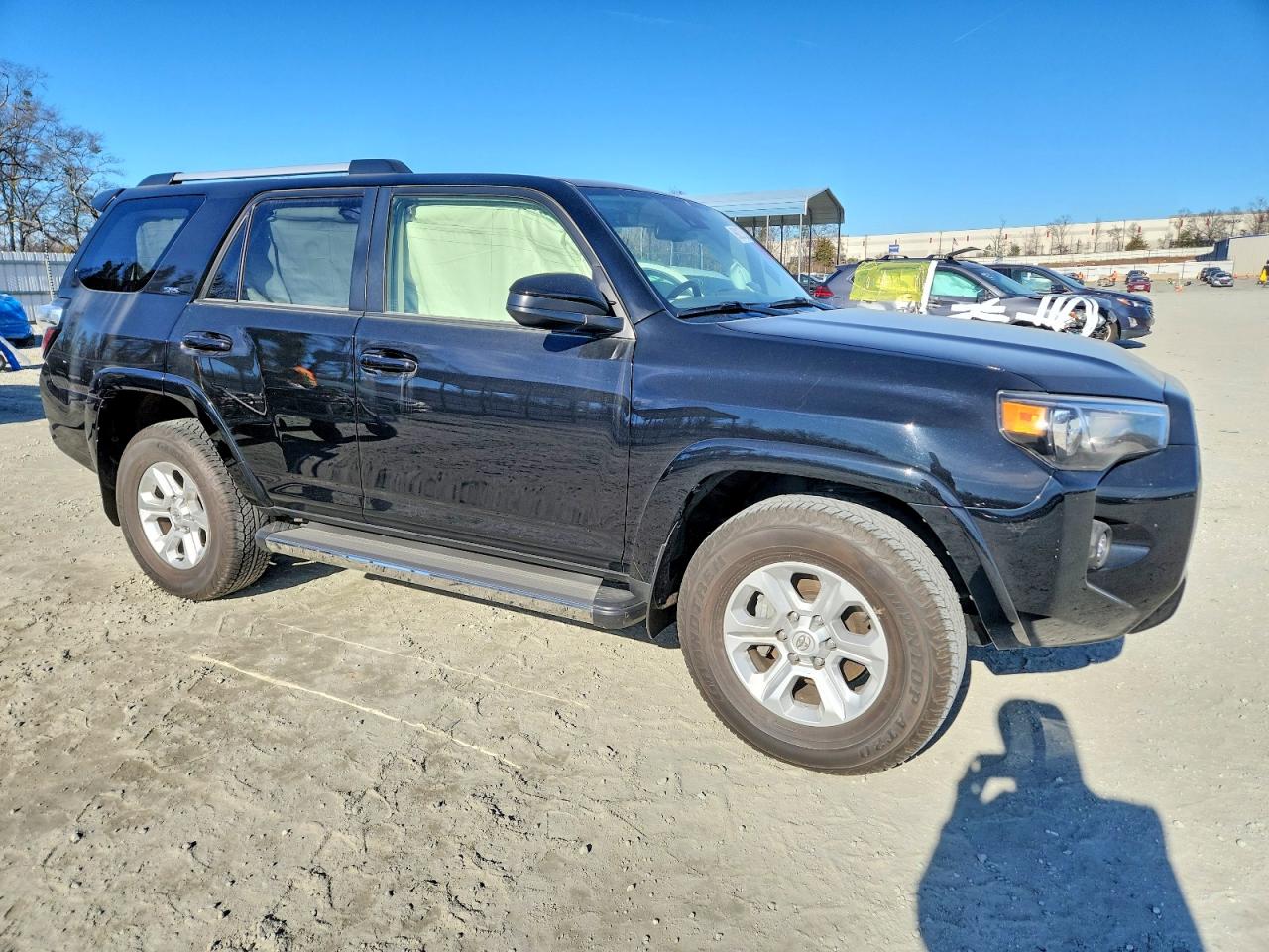 2022 TOYOTA 4RUNNER SR5 photo 4