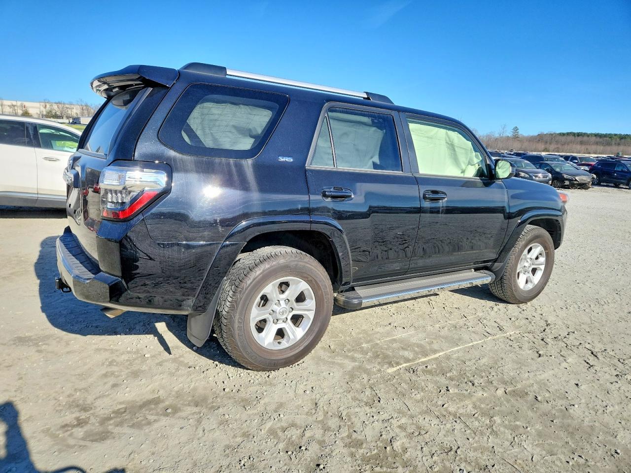 2022 TOYOTA 4RUNNER SR5 photo 3