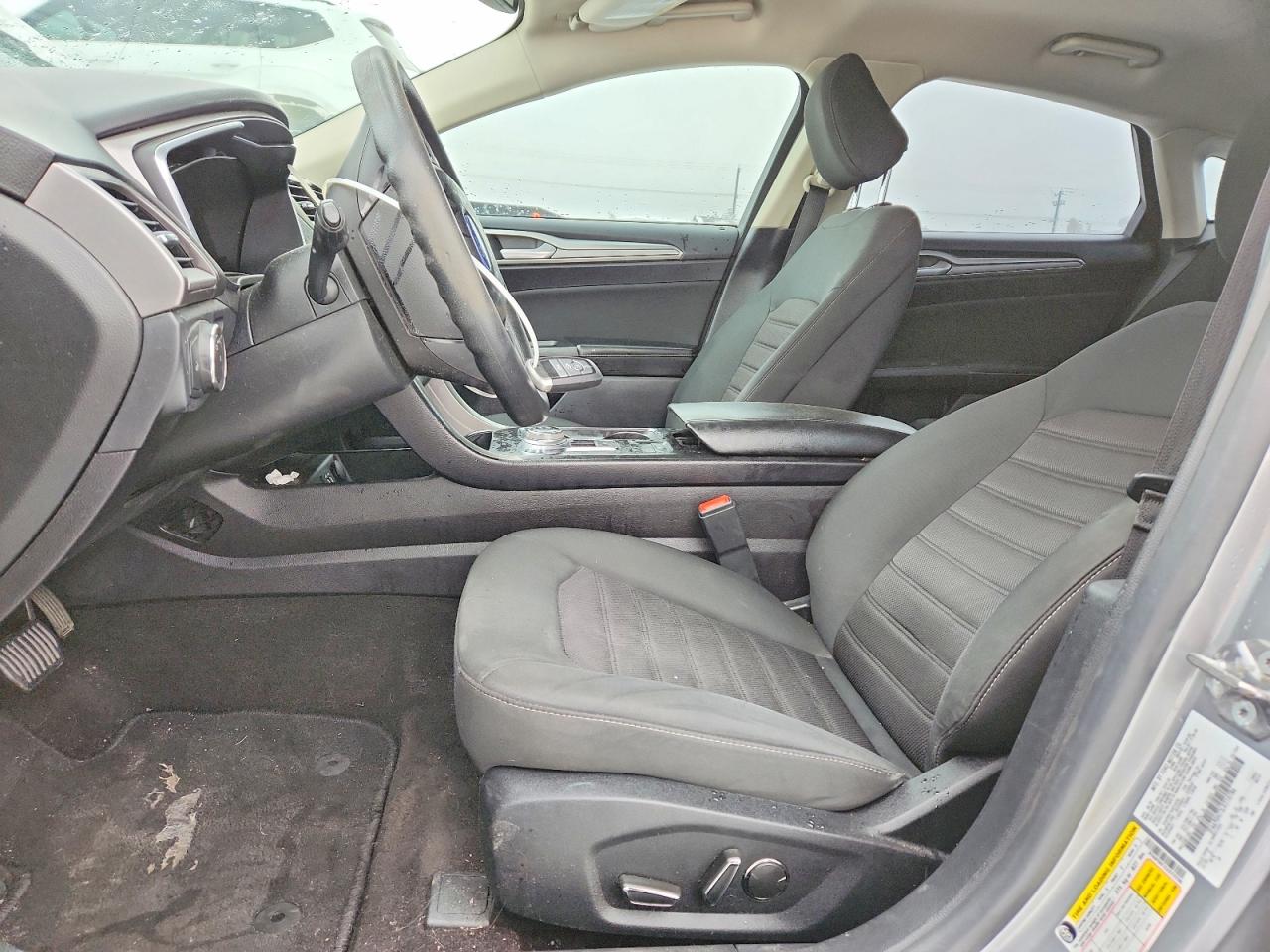 2020 FORD FUSION SE photo 13