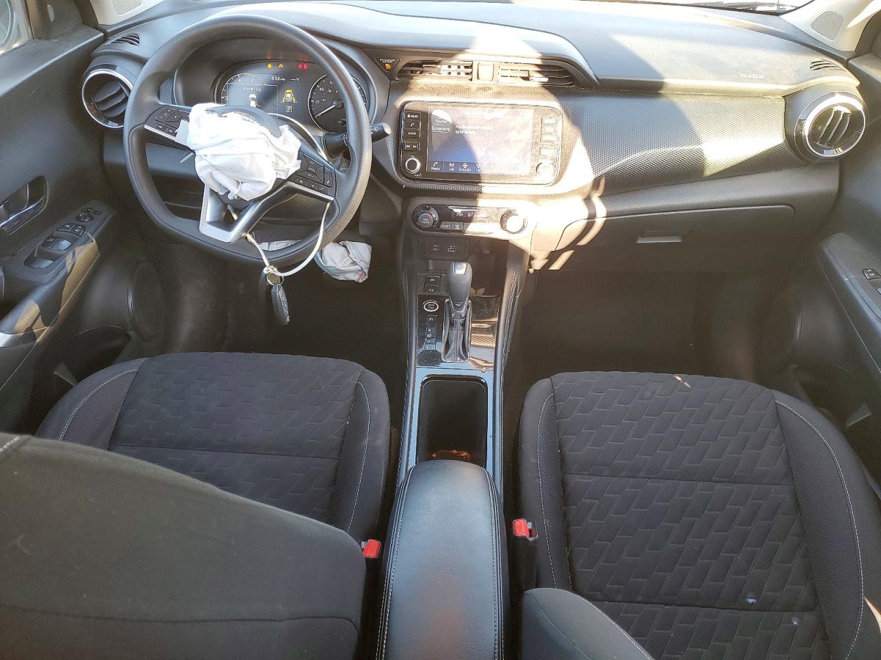 2021 NISSAN KICKS SV photo 8