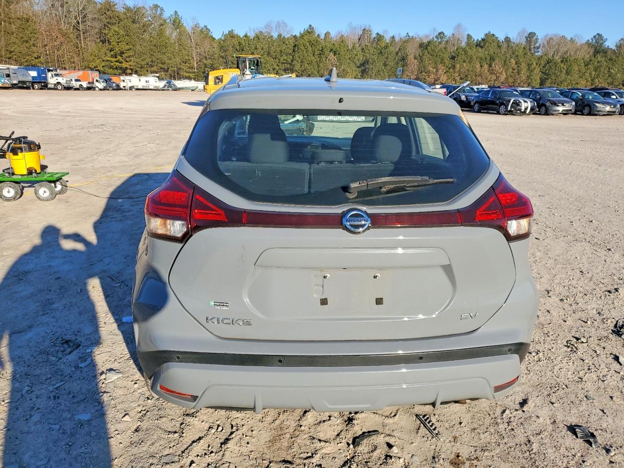 2021 NISSAN KICKS SV photo 6