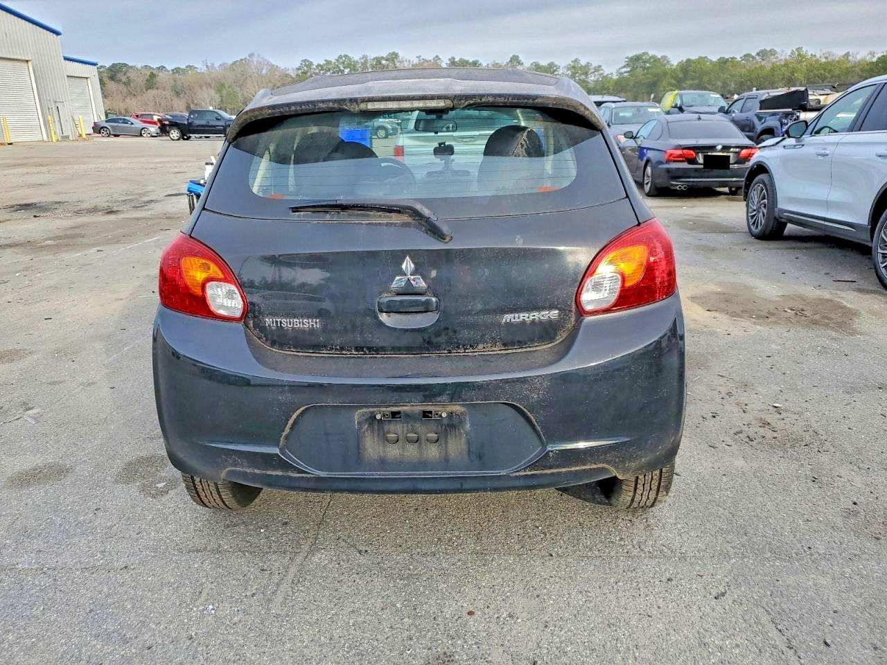 2014 MITSUBISHI MIRAGE DE photo 6