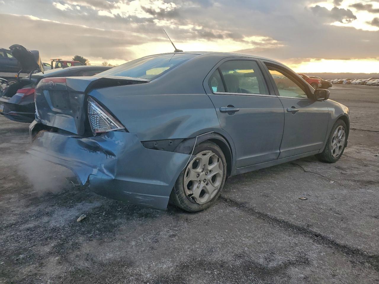 2011 FORD FUSION SE photo 3