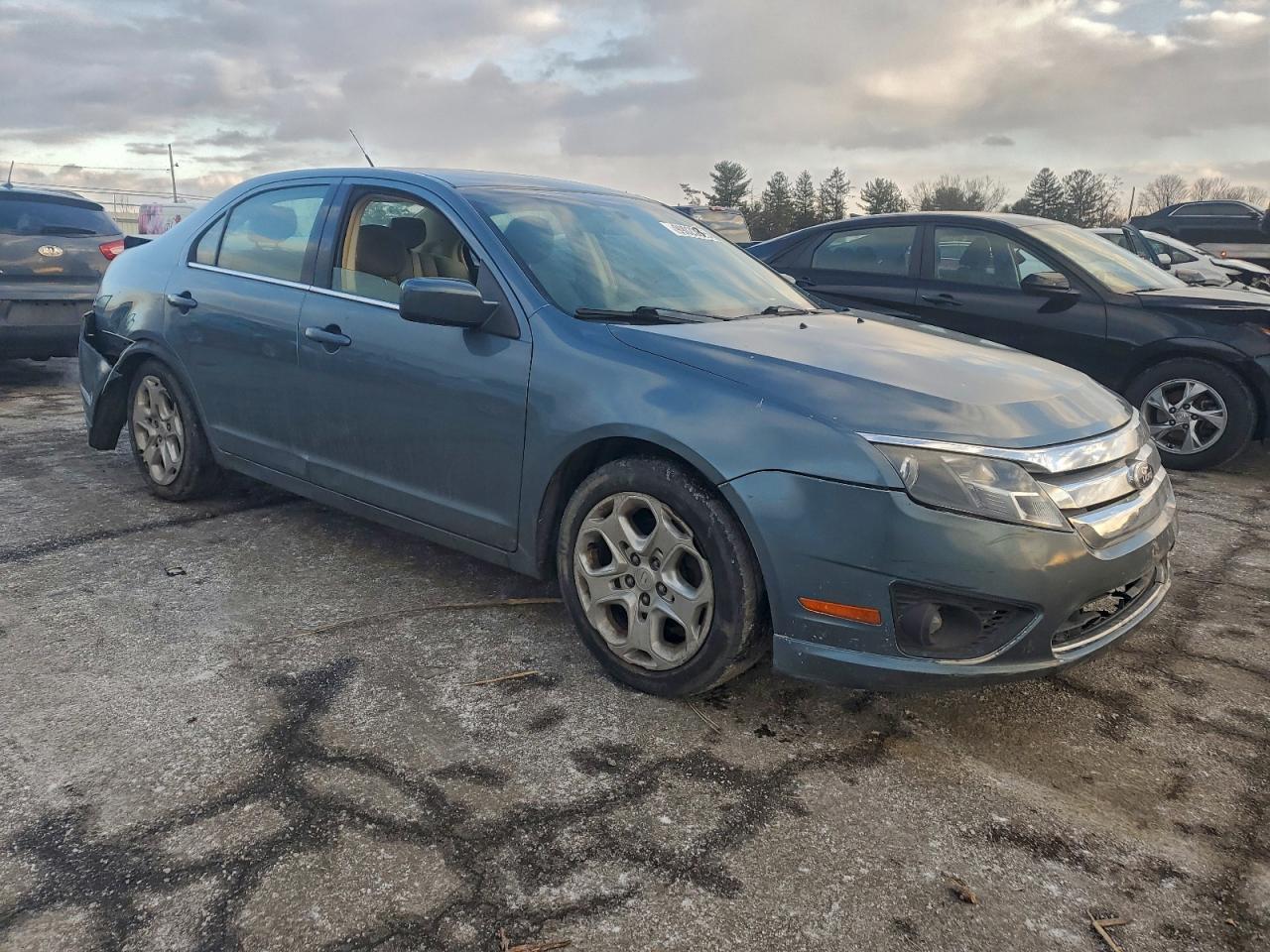 2011 FORD FUSION SE photo 4