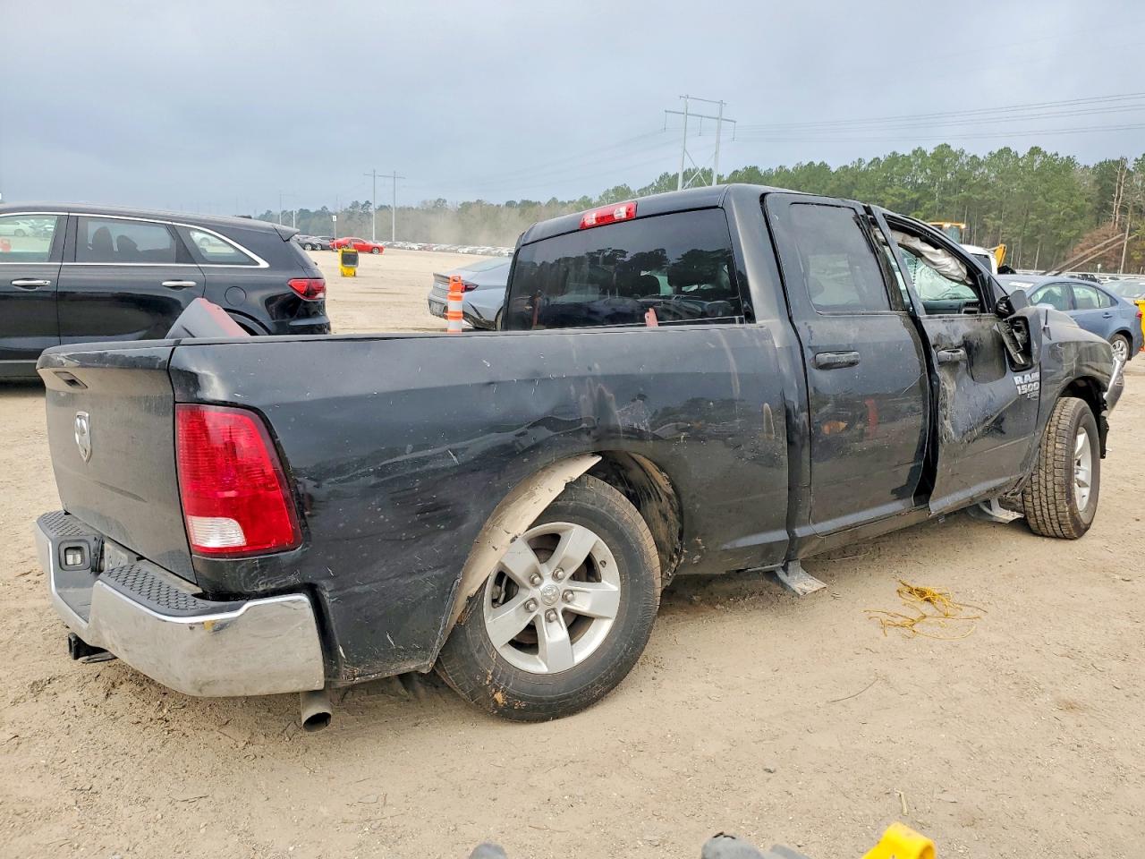 2021 RAM 1500 CLASSIC TRADESMAN photo 5