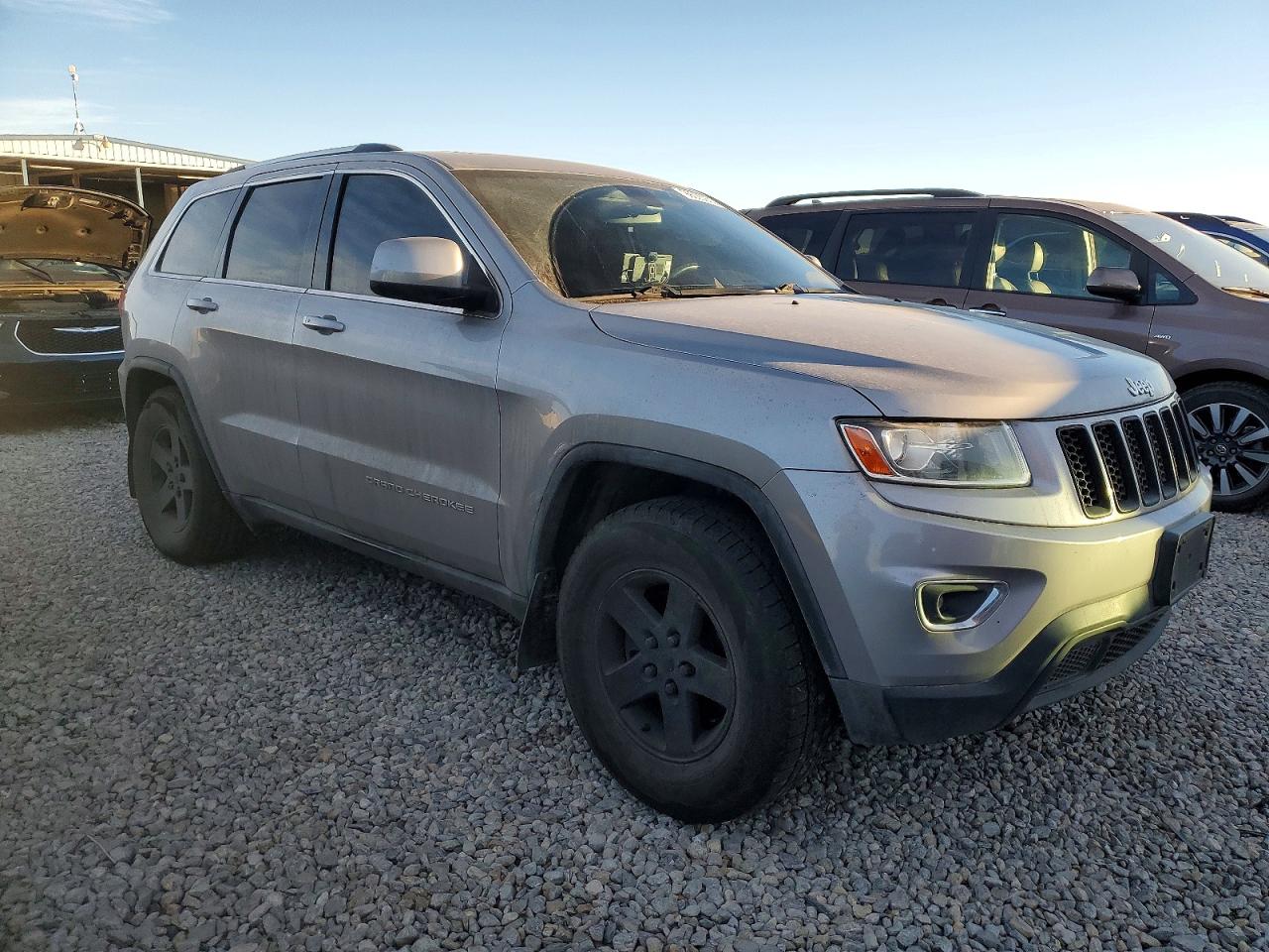 2014 JEEP GRAND CHEROKEE LAREDO photo 7