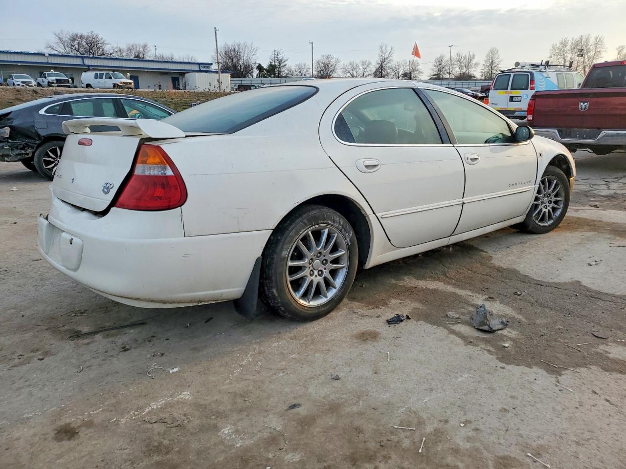 2001 CHRYSLER 300M photo 3