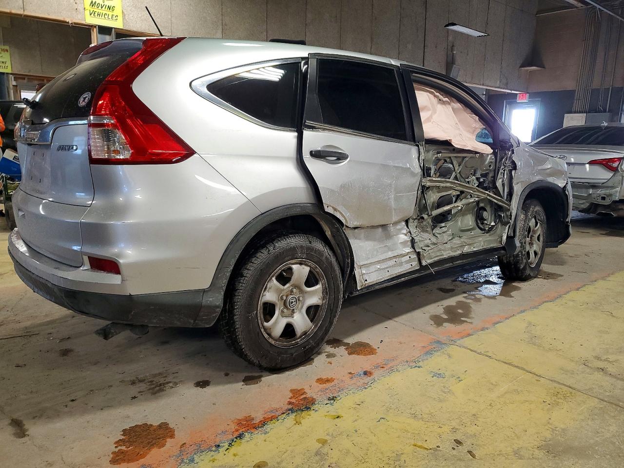2016 HONDA CR-V LX photo 5