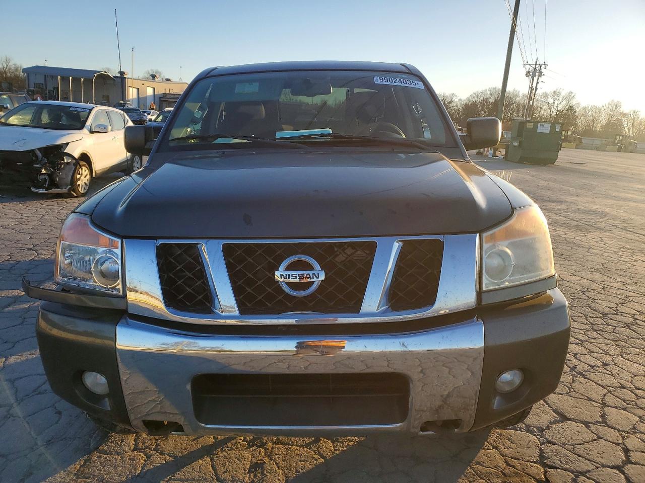 2012 NISSAN TITAN S photo 5