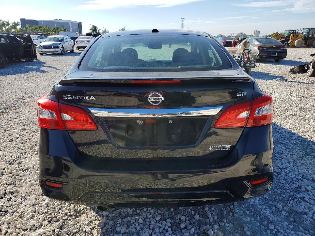 2019 NISSAN SENTRA S photo 6