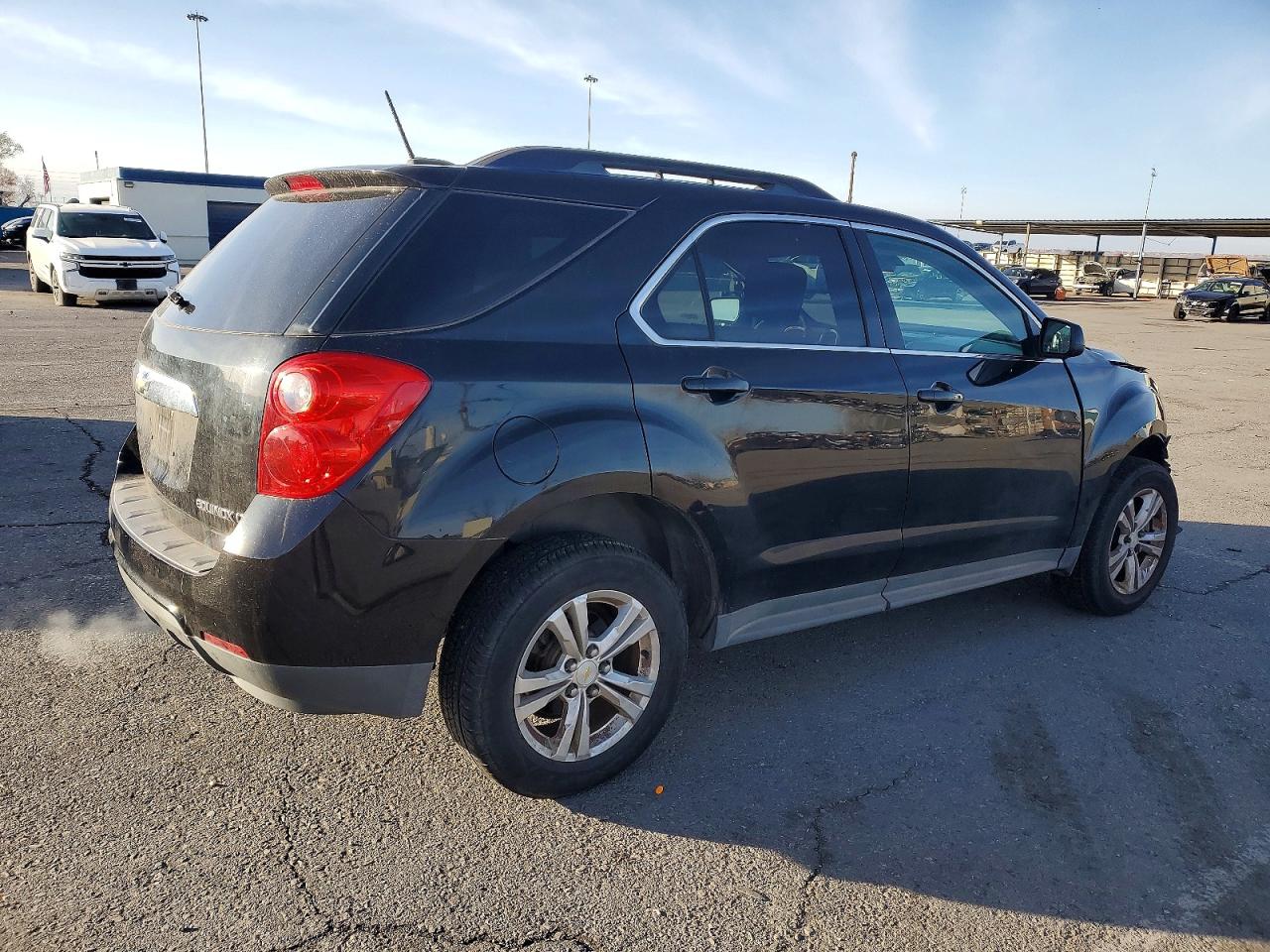 2015 CHEVROLET EQUINOX LT photo 3