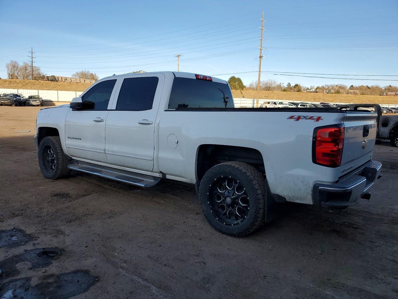 2016 CHEVROLET SILVERADO K1500 LT photo 2
