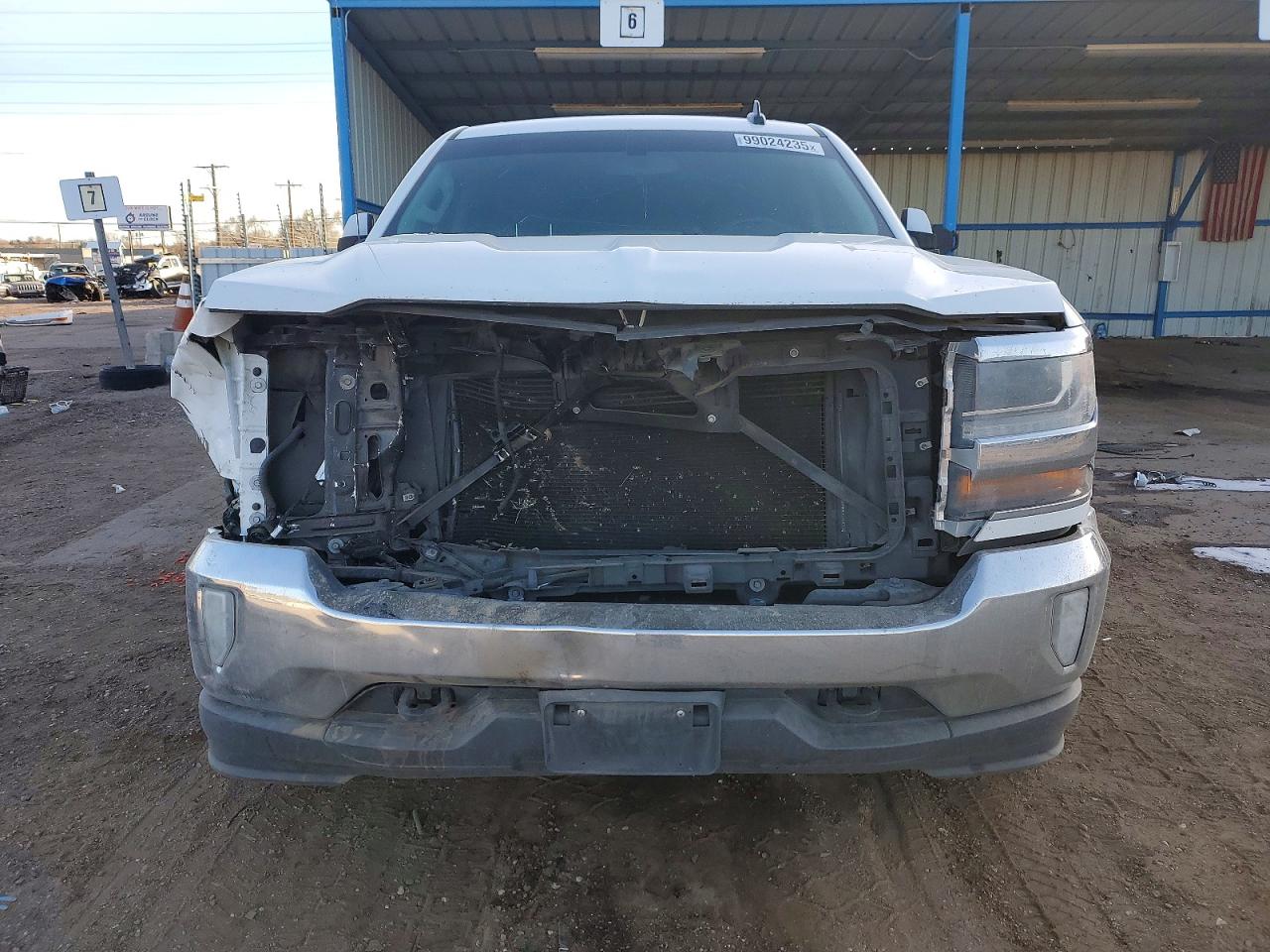2016 CHEVROLET SILVERADO K1500 LT photo 5