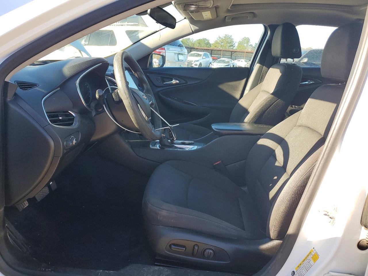 2021 CHEVROLET MALIBU LT photo 7