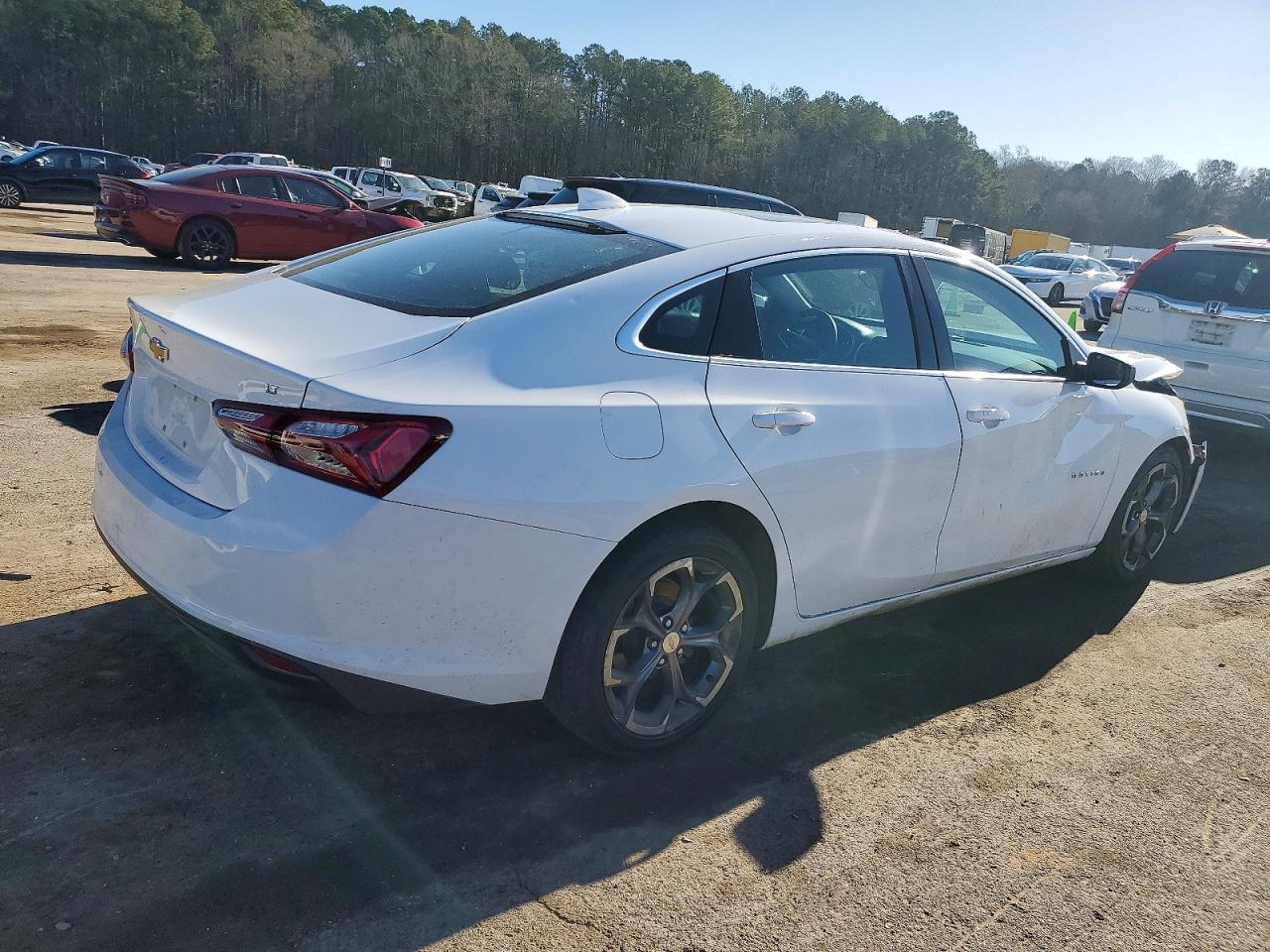 2021 CHEVROLET MALIBU LT photo 3