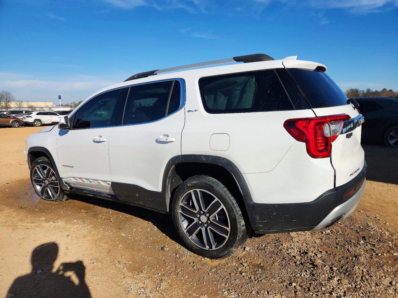 2023 GMC ACADIA SLT photo 3