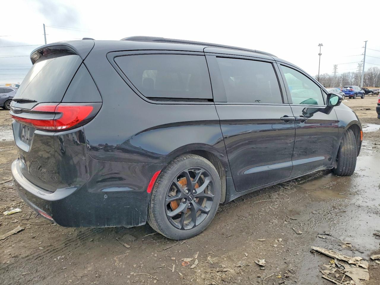 2024 CHRYSLER PACIFICA TOURING L photo 5