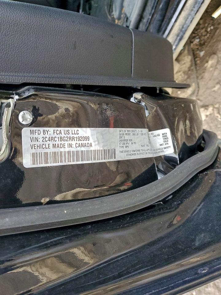 2024 CHRYSLER PACIFICA TOURING L photo 25