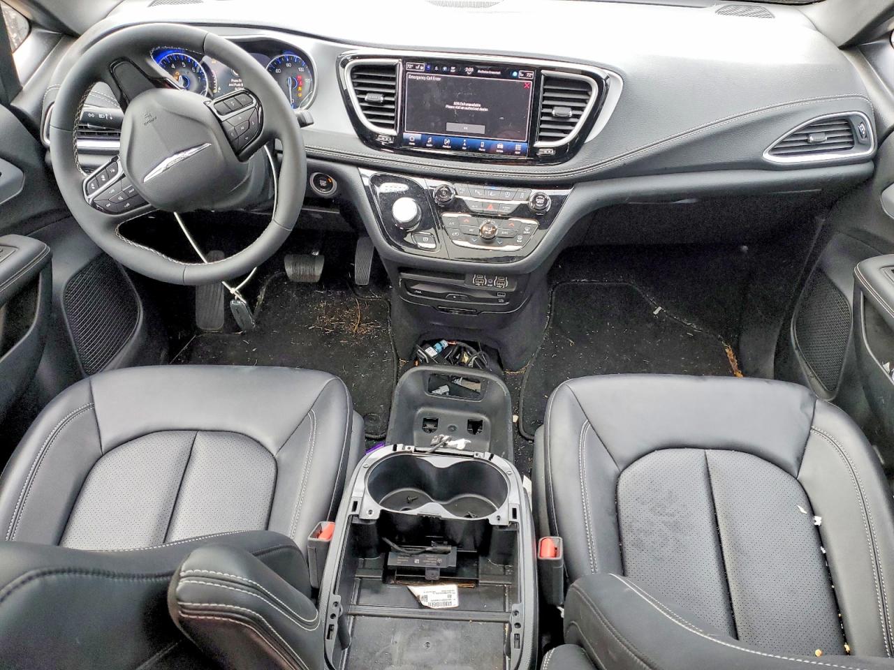 2024 CHRYSLER PACIFICA TOURING L photo 15