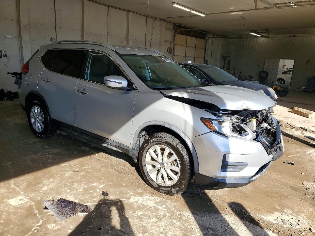 2018 NISSAN ROGUE S photo 4