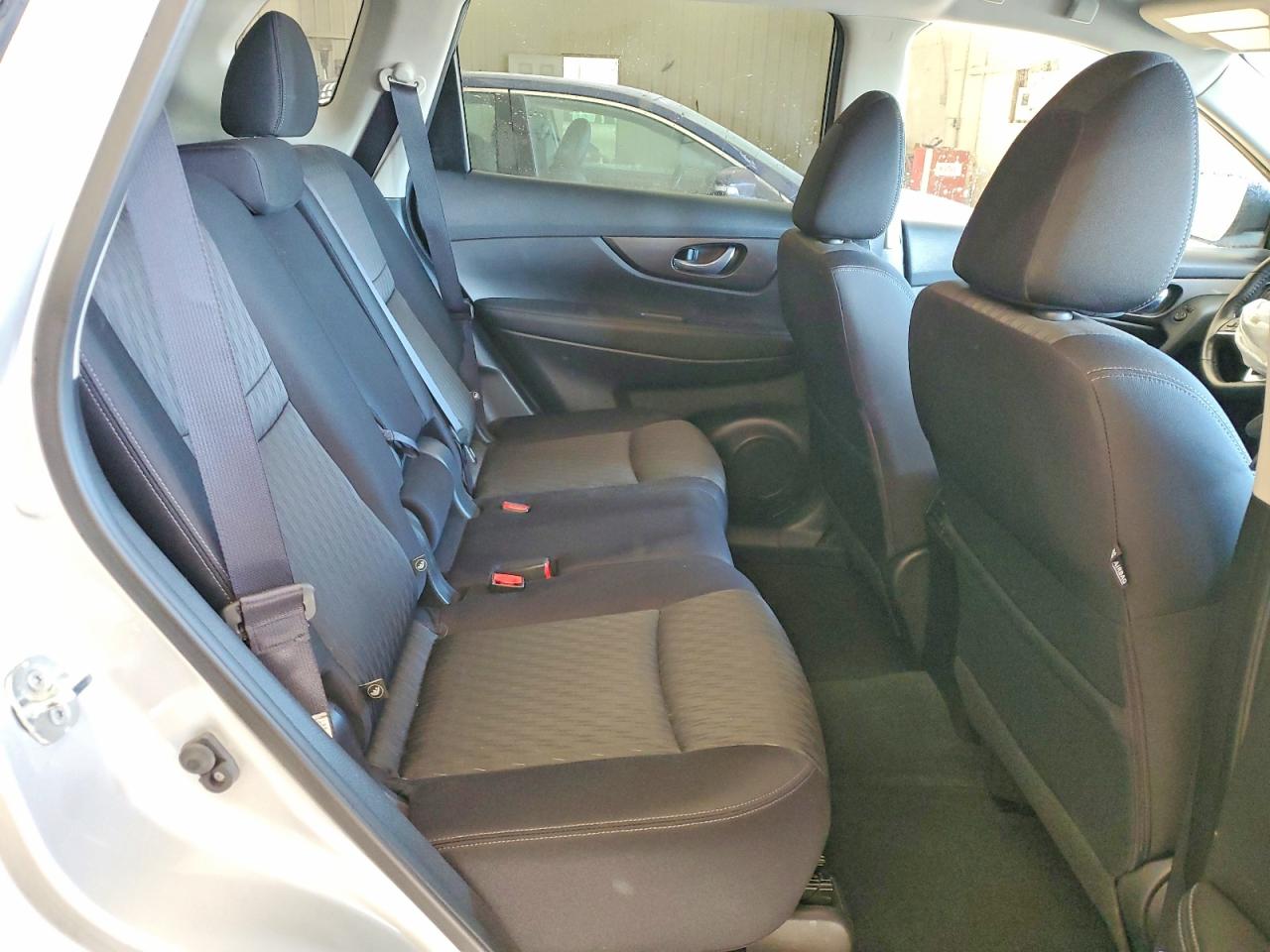 2018 NISSAN ROGUE S photo 11