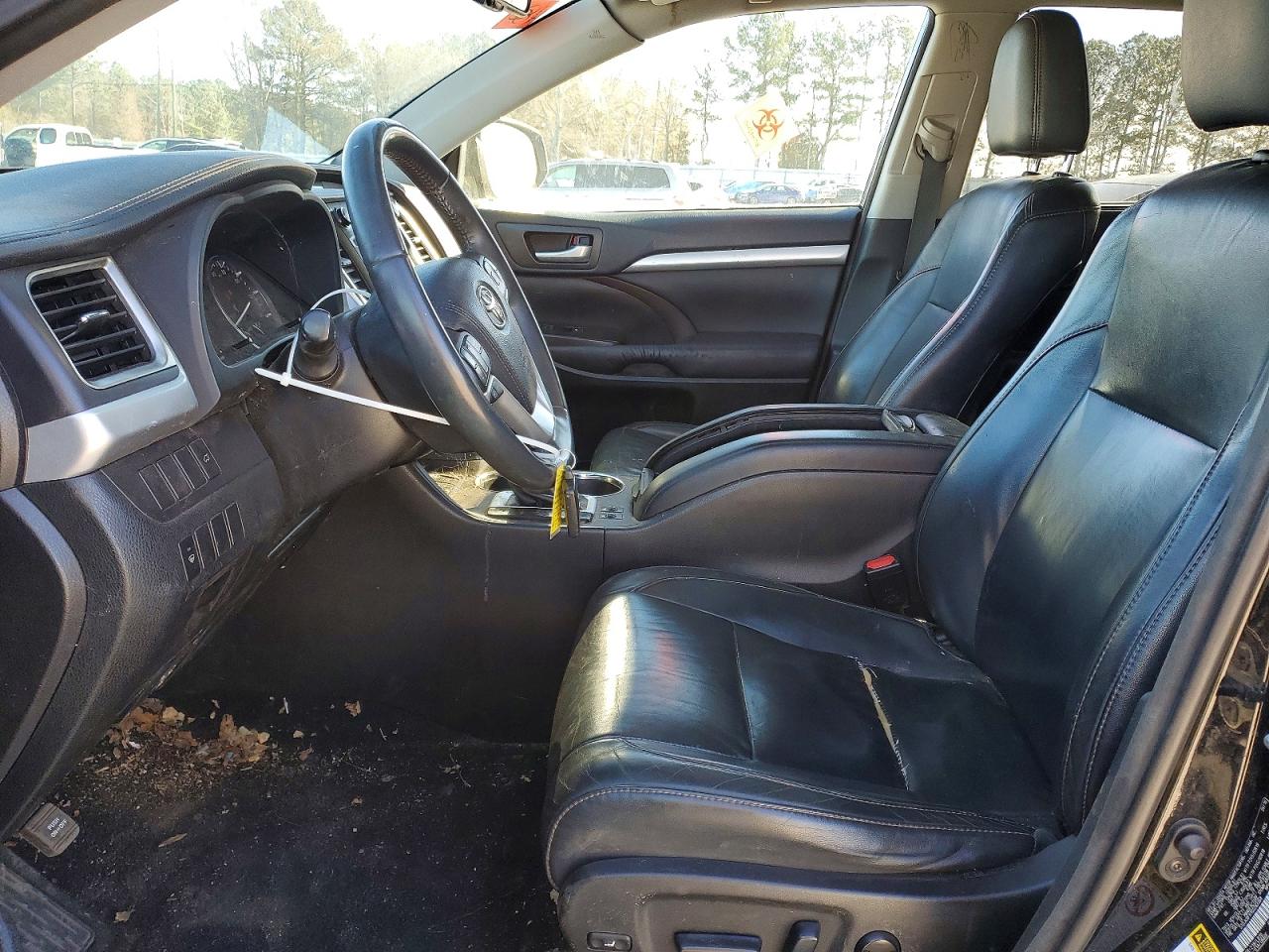 2016 TOYOTA HIGHLANDER XLE photo 13