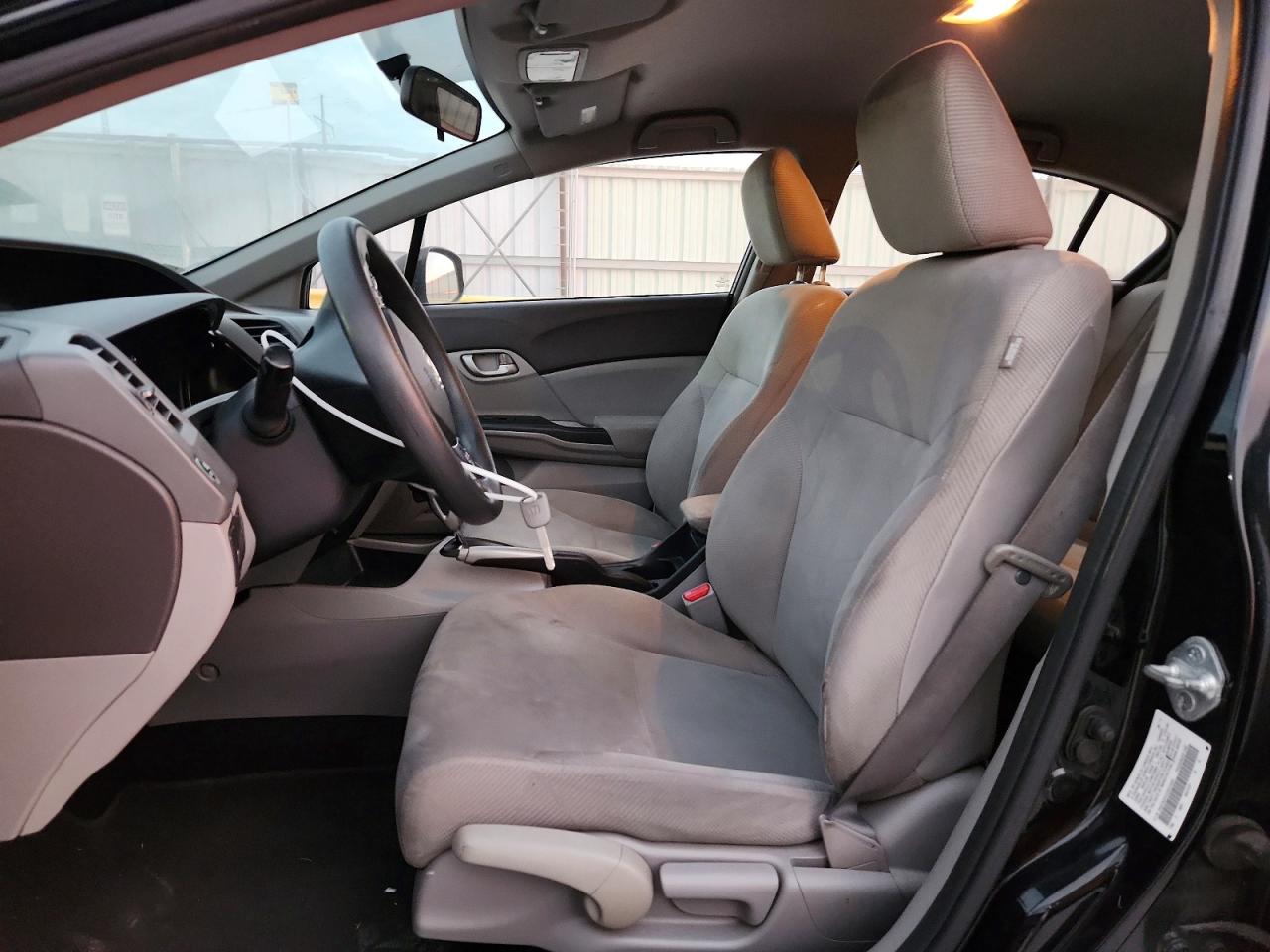 2012 HONDA CIVIC LX photo 7