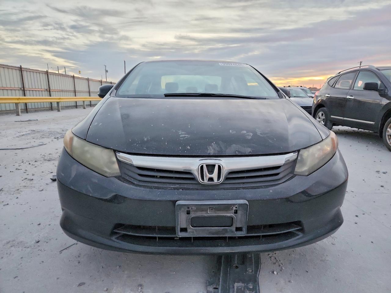 2012 HONDA CIVIC LX photo 5