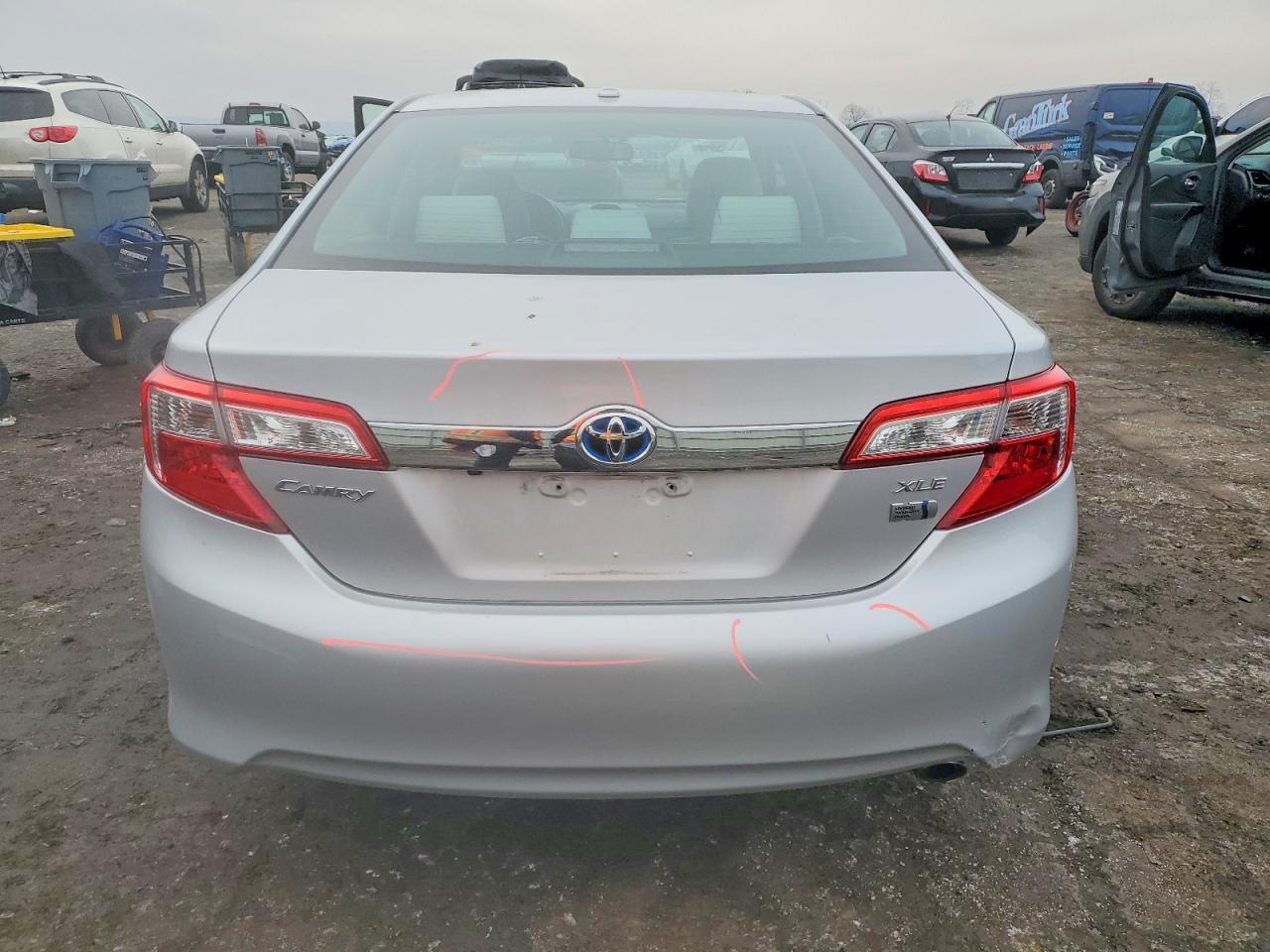 2013 TOYOTA CAMRY HYBRID photo 6