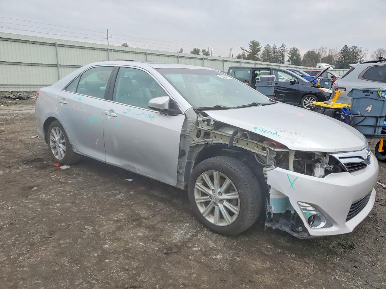 2013 TOYOTA CAMRY HYBRID photo 4