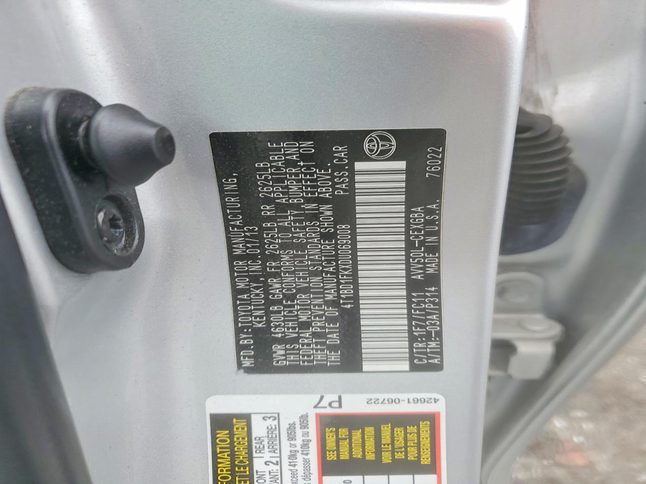 2013 TOYOTA CAMRY HYBRID photo 13