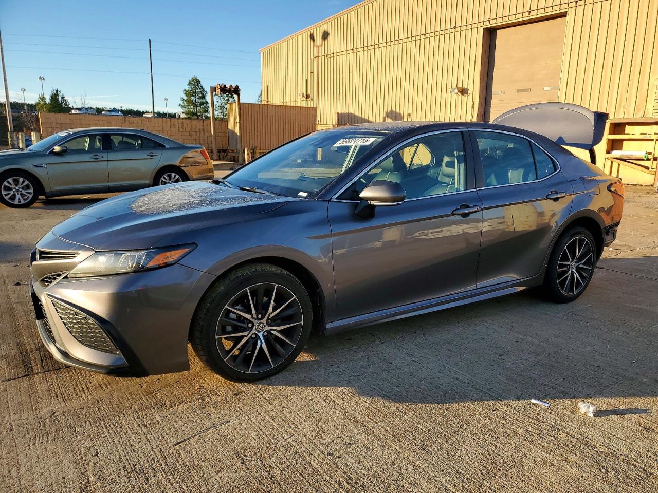 2023 TOYOTA CAMRY