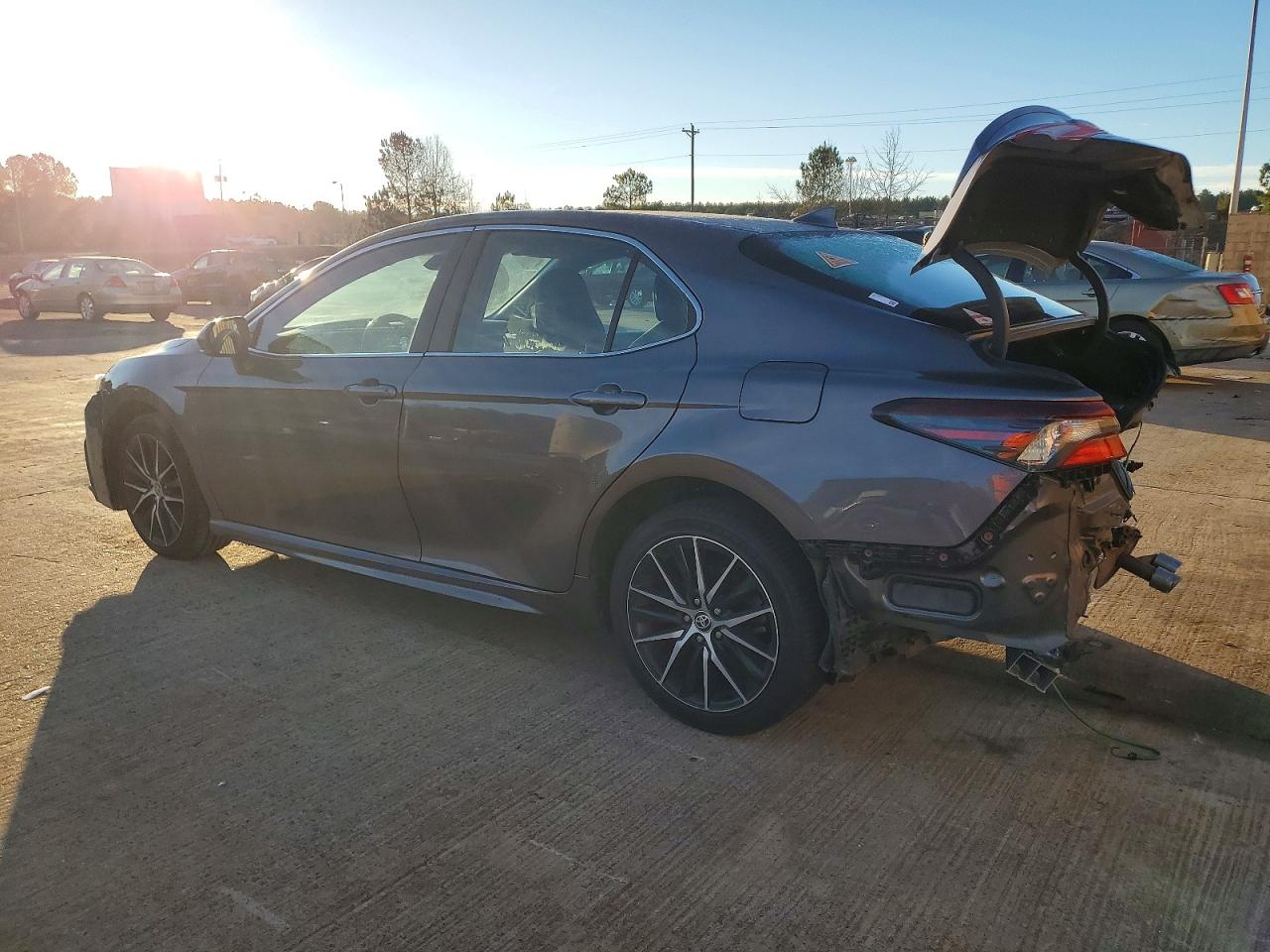 2023 TOYOTA CAMRY SE NIGHT SHADE photo 3