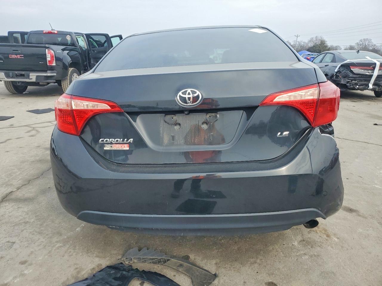 2017 TOYOTA COROLLA L photo 11