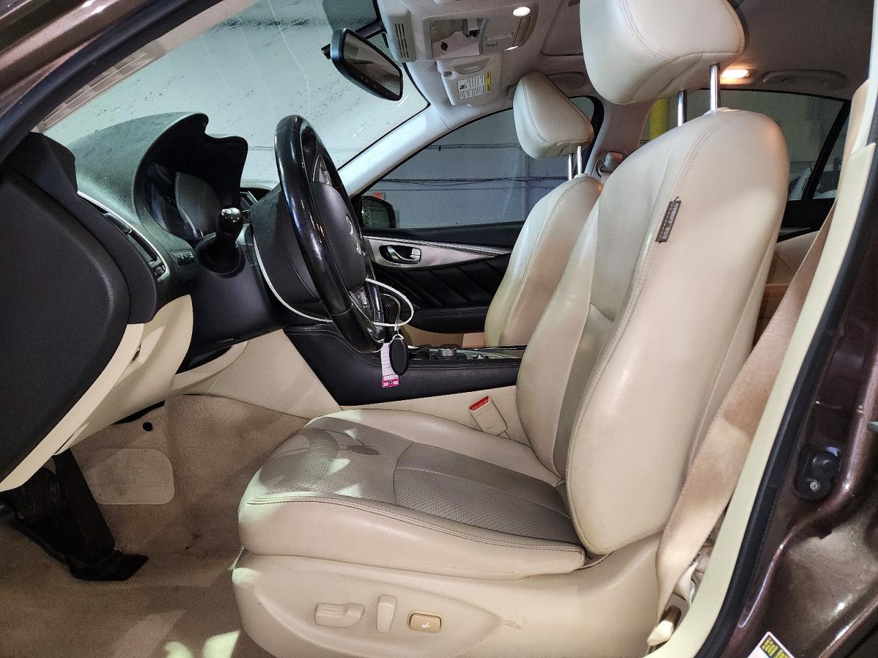 2015 INFINITI Q50 BASE photo 7