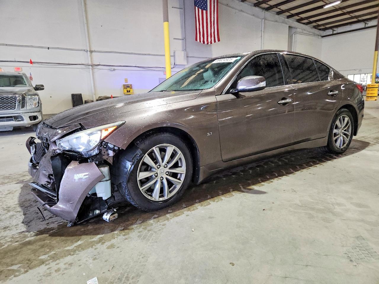 2015 INFINITI Q50