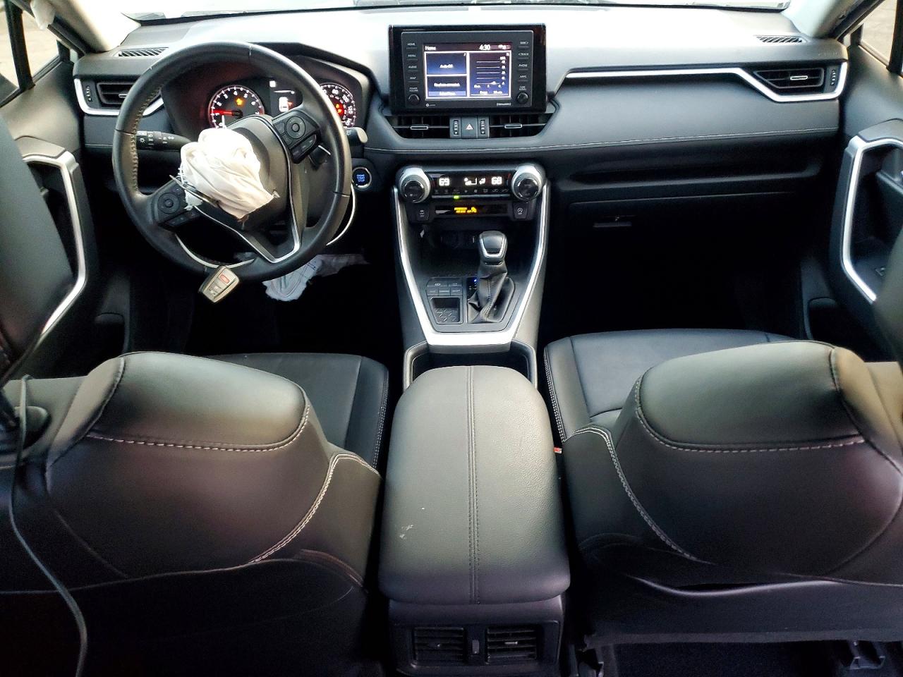 2022 TOYOTA RAV4 XLE PREMIUM photo 8
