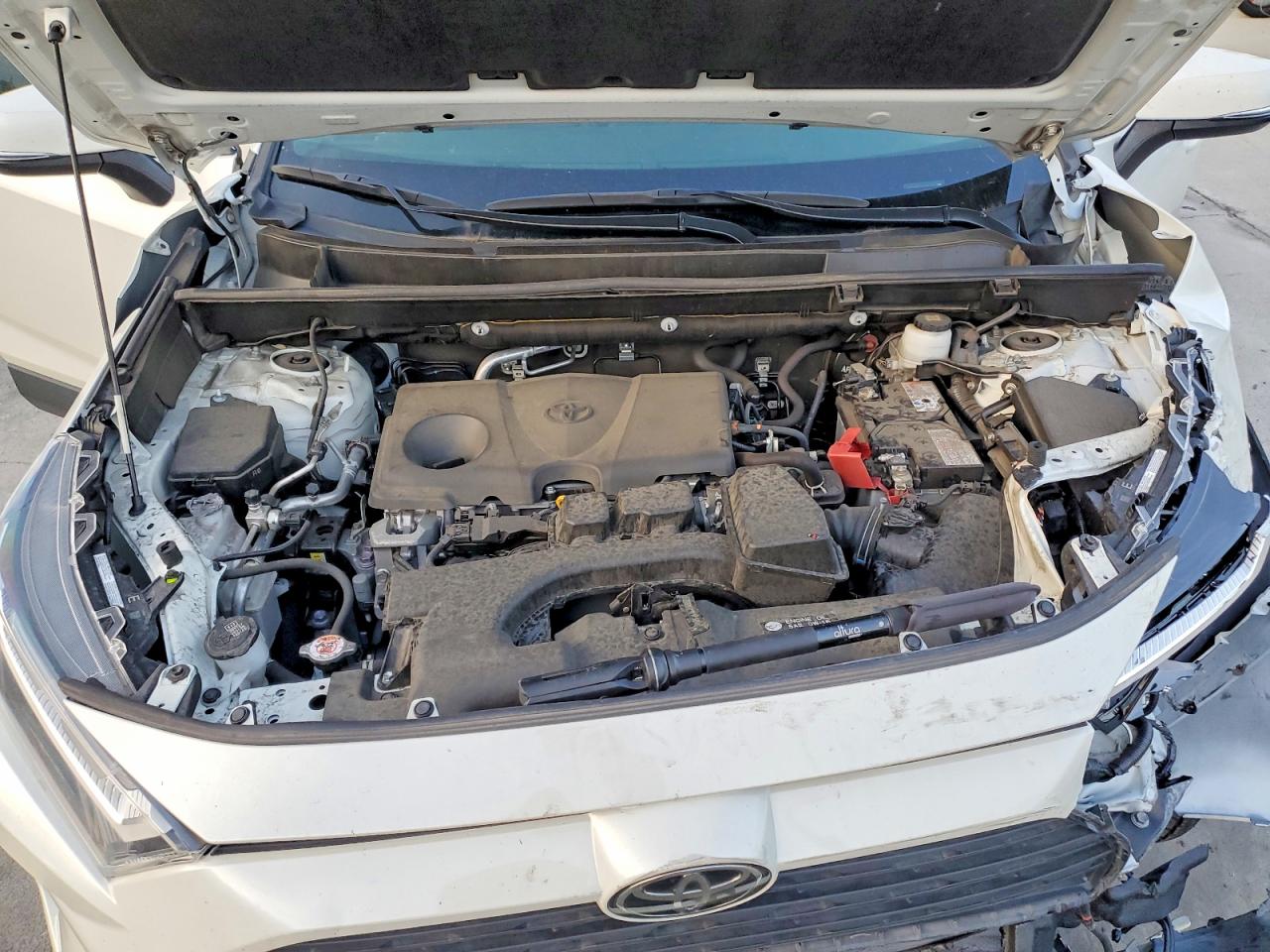 2022 TOYOTA RAV4 XLE PREMIUM photo 12