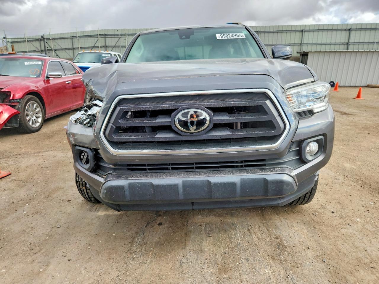 2021 TOYOTA TACOMA photo 5