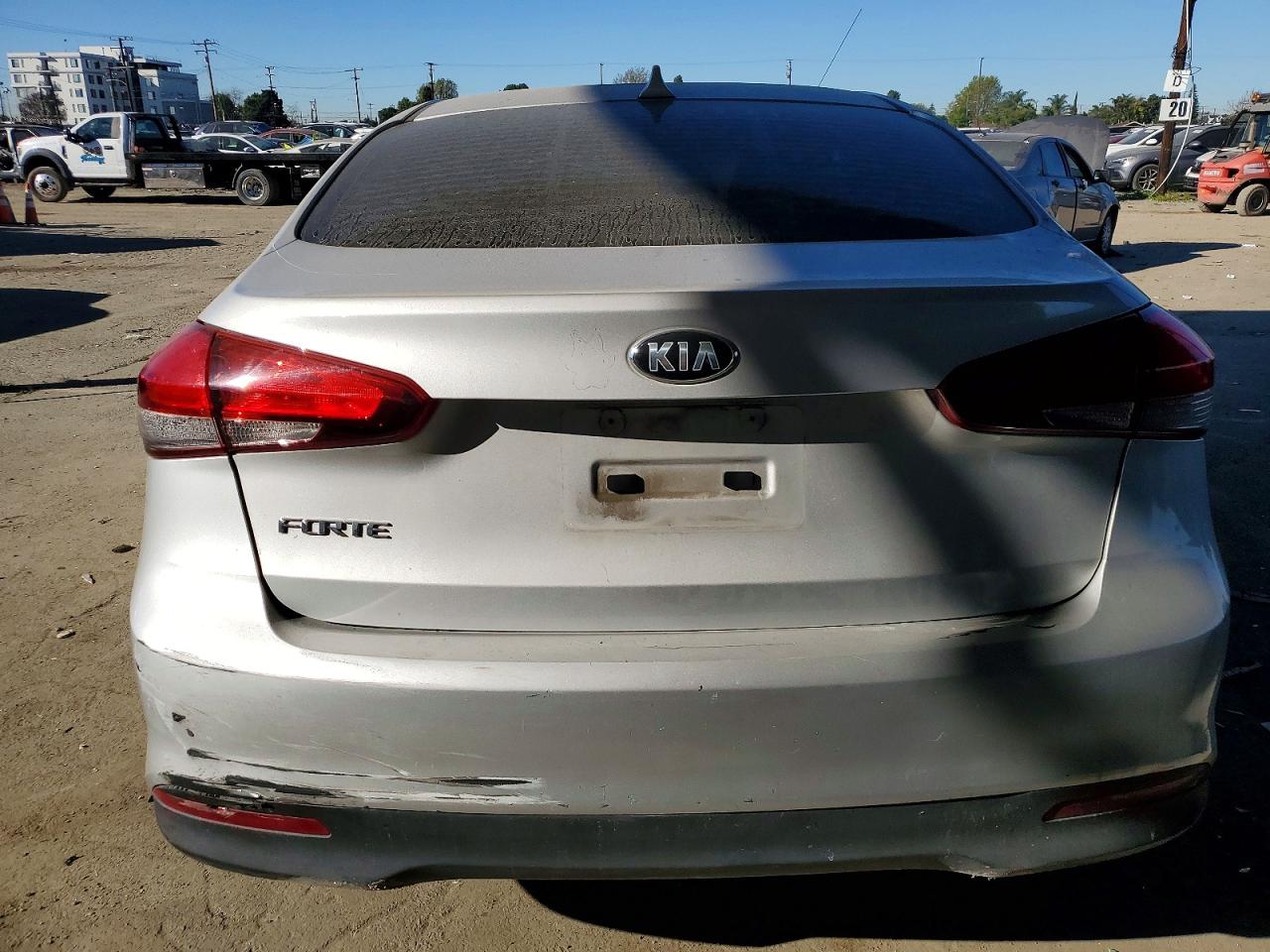 2017 KIA FORTE LX photo 6